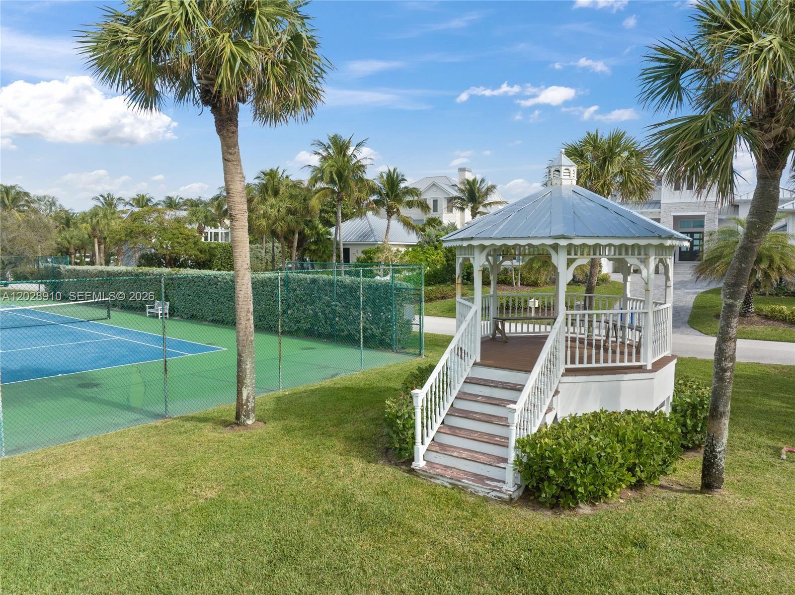 2335 Sanderling Ln Property Photo 14