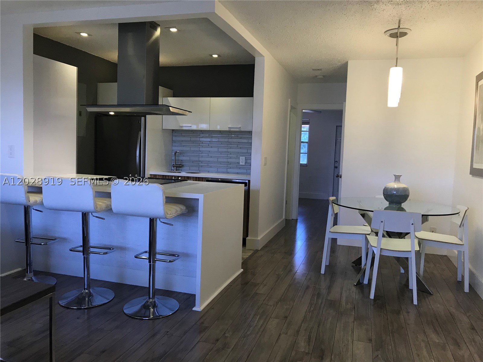 2915 Plunkett St 10D Property Photo 1