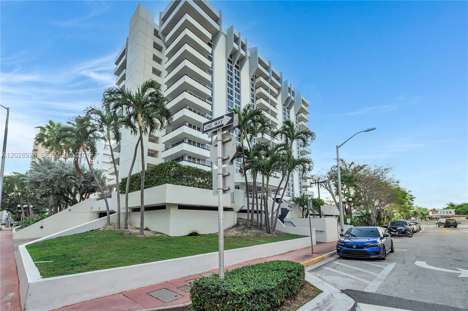 3200 Collins Ave 12-8 Property Photo 2