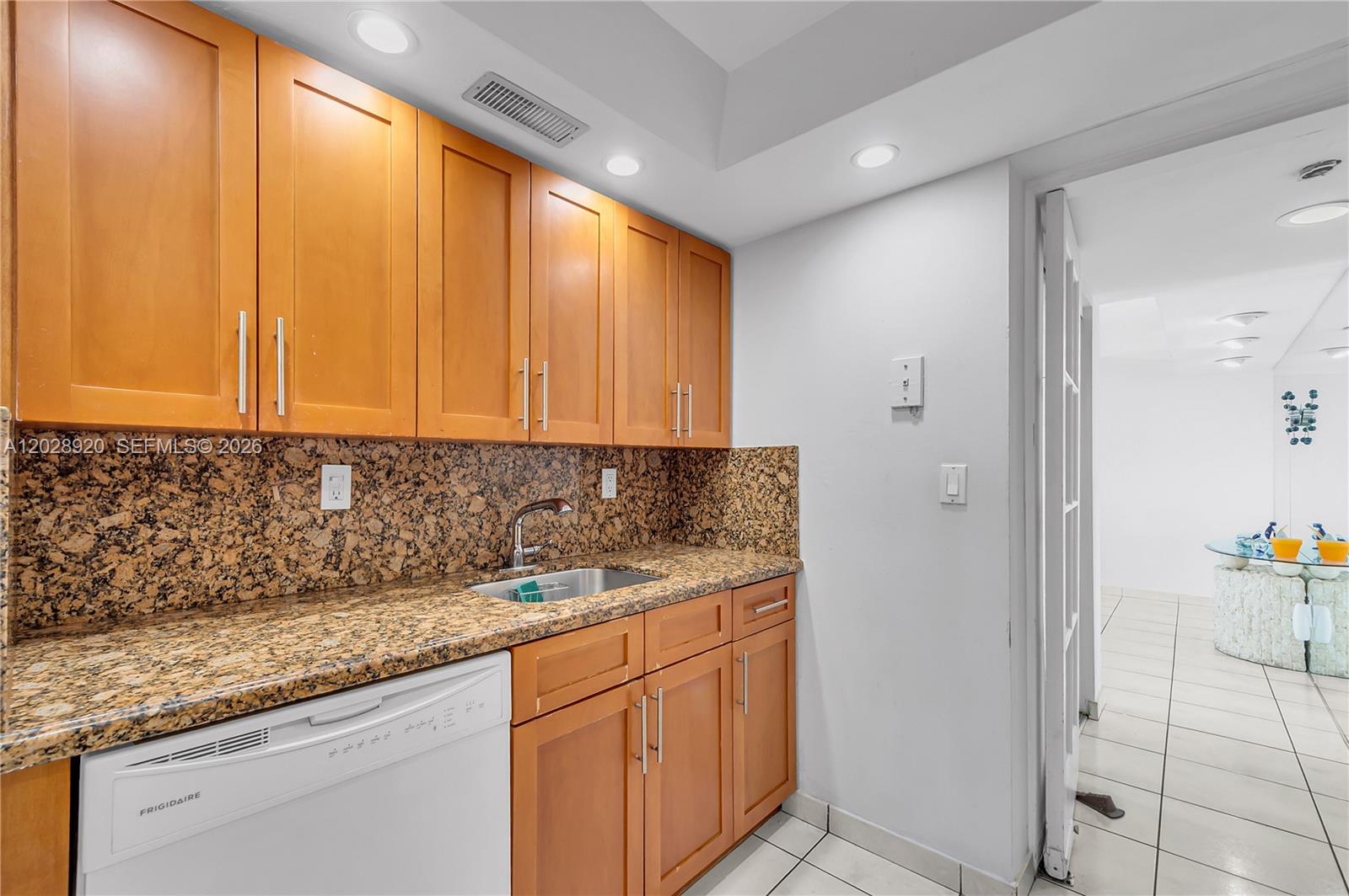 3200 Collins Ave 12-8 Property Photo 14