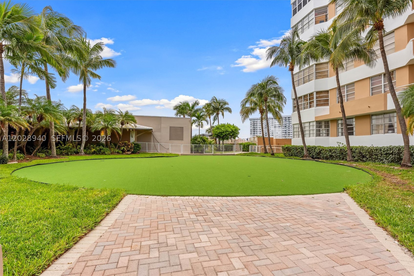 1965 S Ocean Dr 3l Property Photo 19