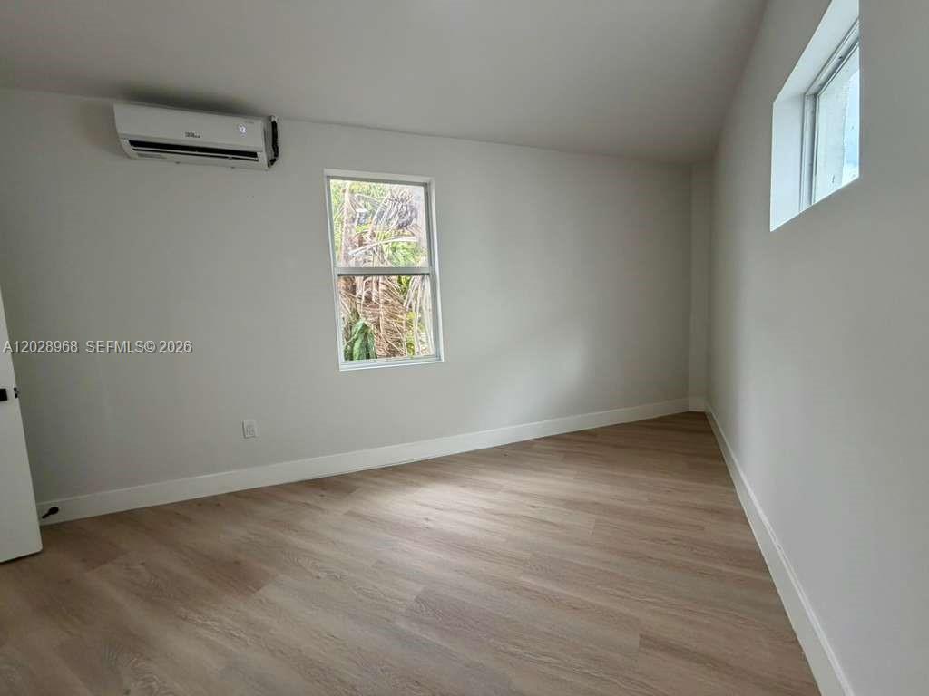 2425 Sw 6th St 6 Property Photo 6