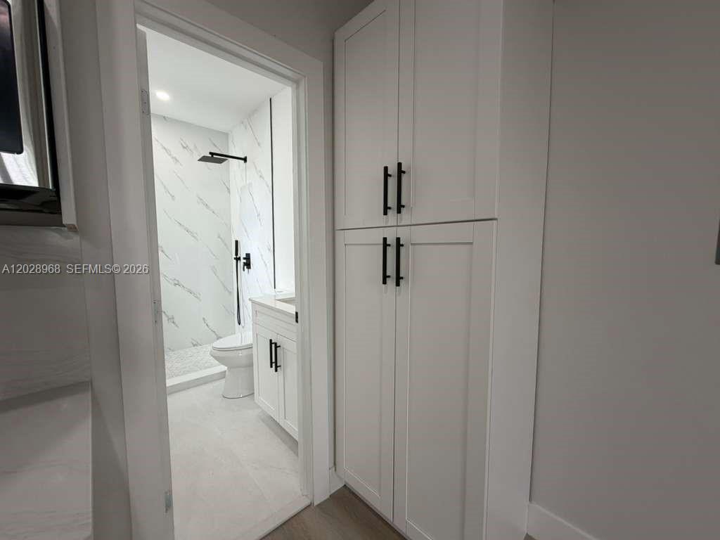 2425 Sw 6th St 6 Property Photo 13