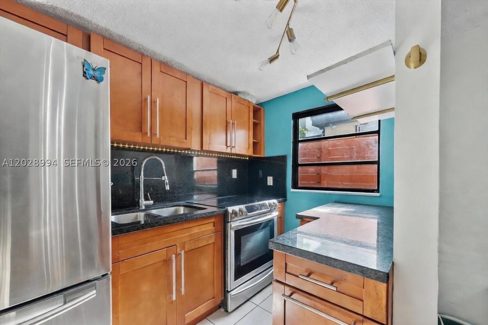 1727 Sw 11th Ter Property Photo 45