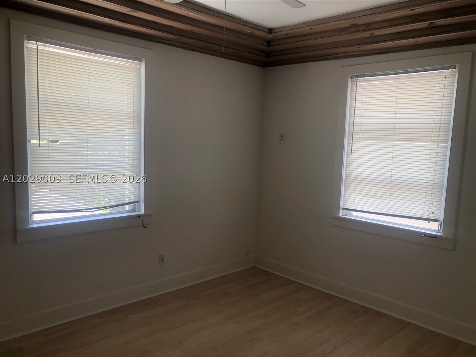 1100 Sw 10th St 1 Property Photo 6