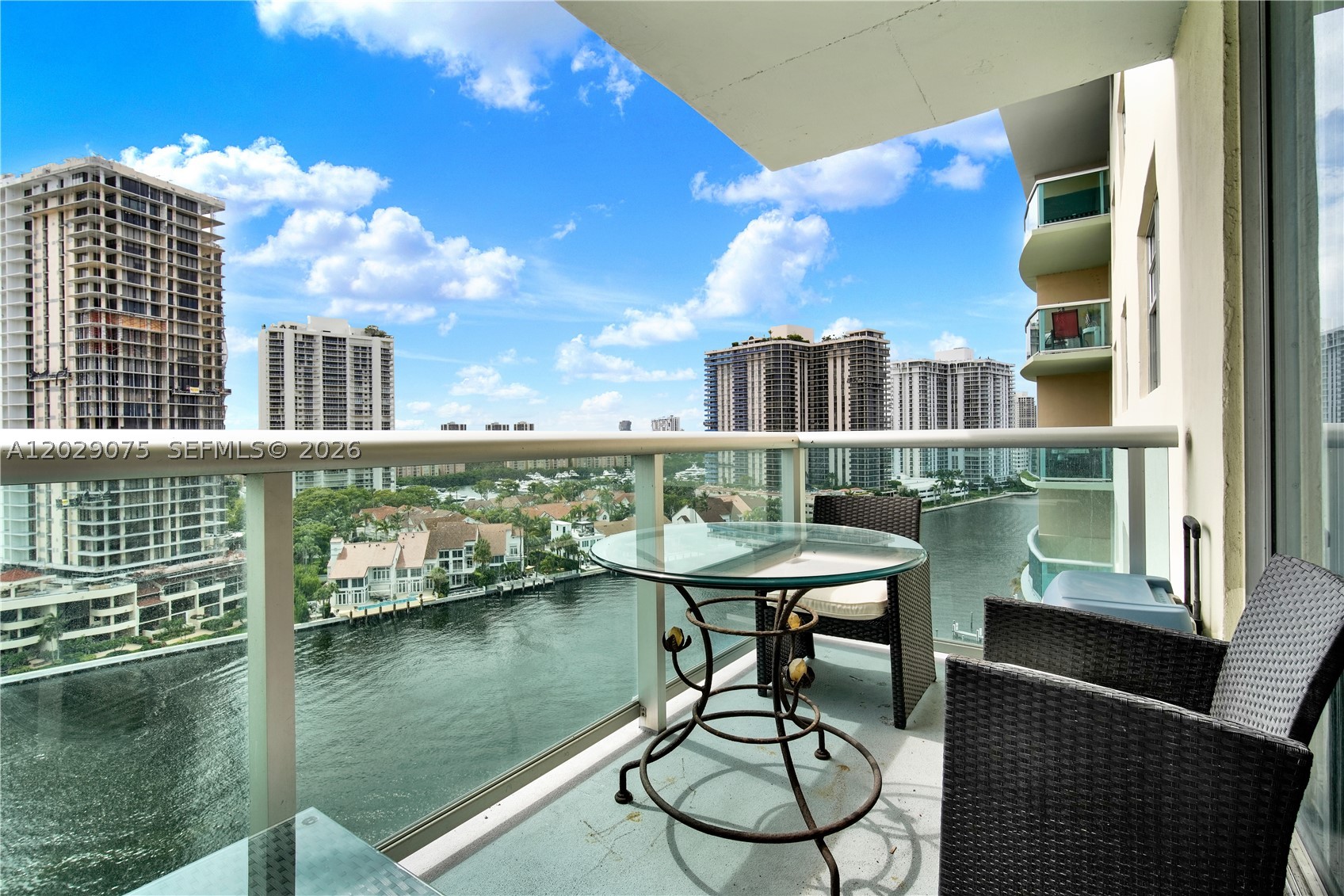 19390 Collins Ave 1419 Property Photo 1