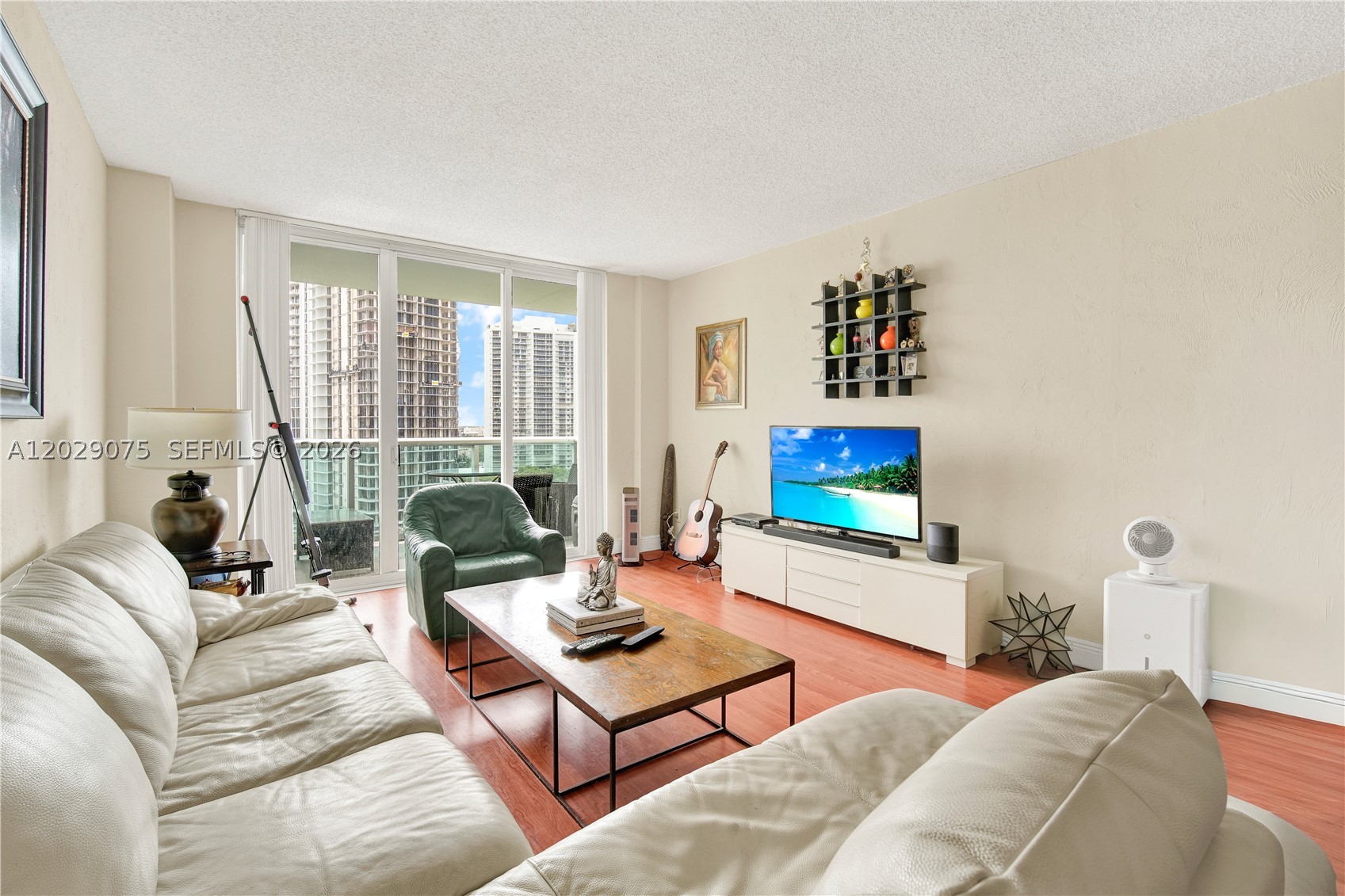 19390 Collins Ave 1419 Property Photo 7