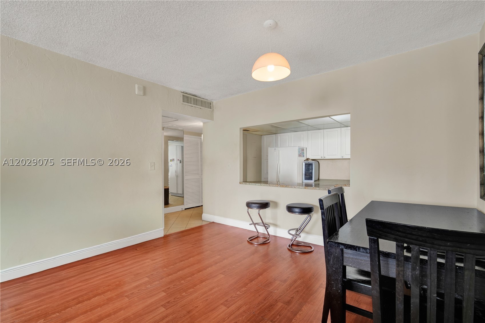 19390 Collins Ave 1419 Property Photo 11