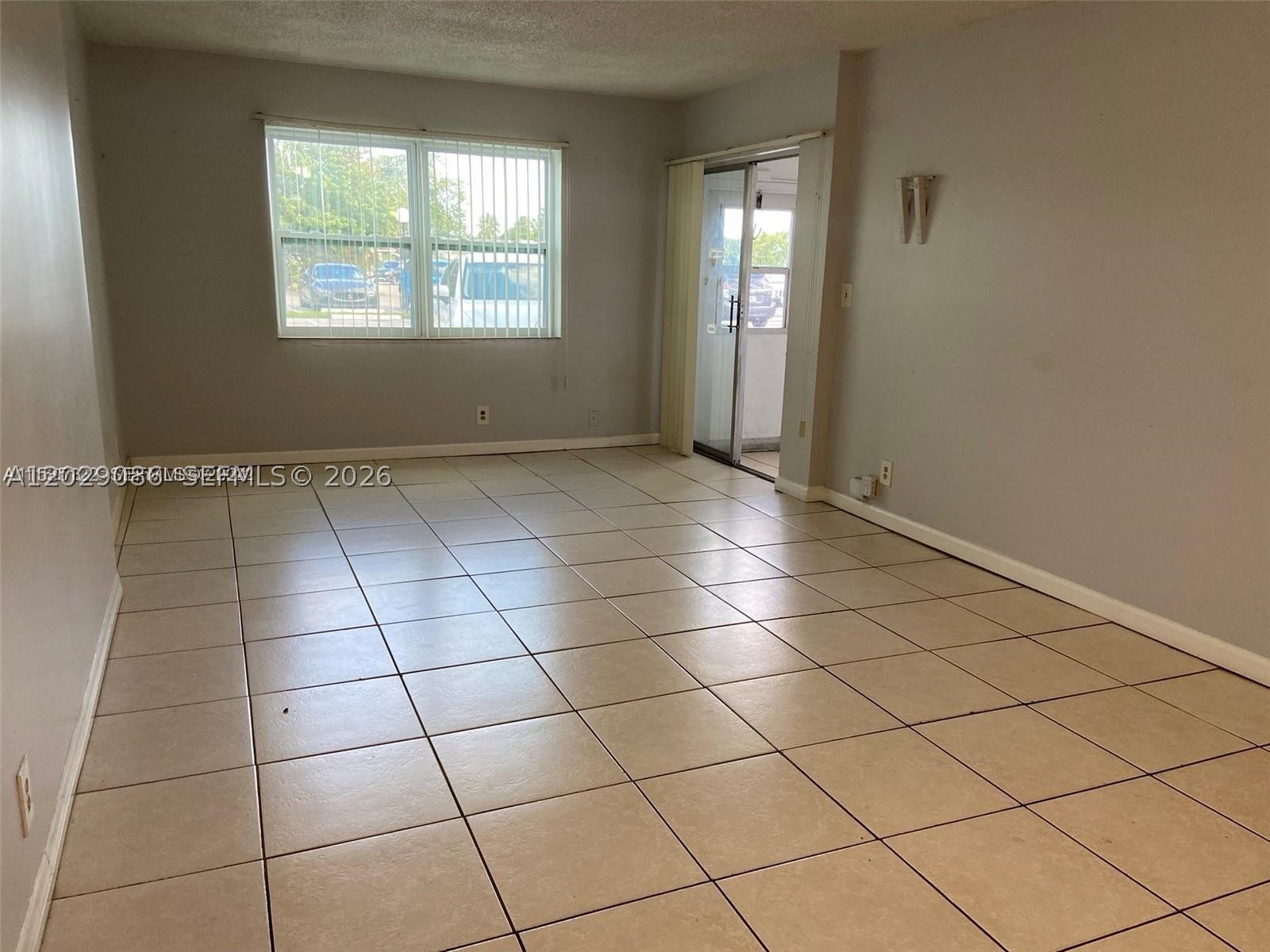 6501 Winfield Blvd A-26 Property Photo 11