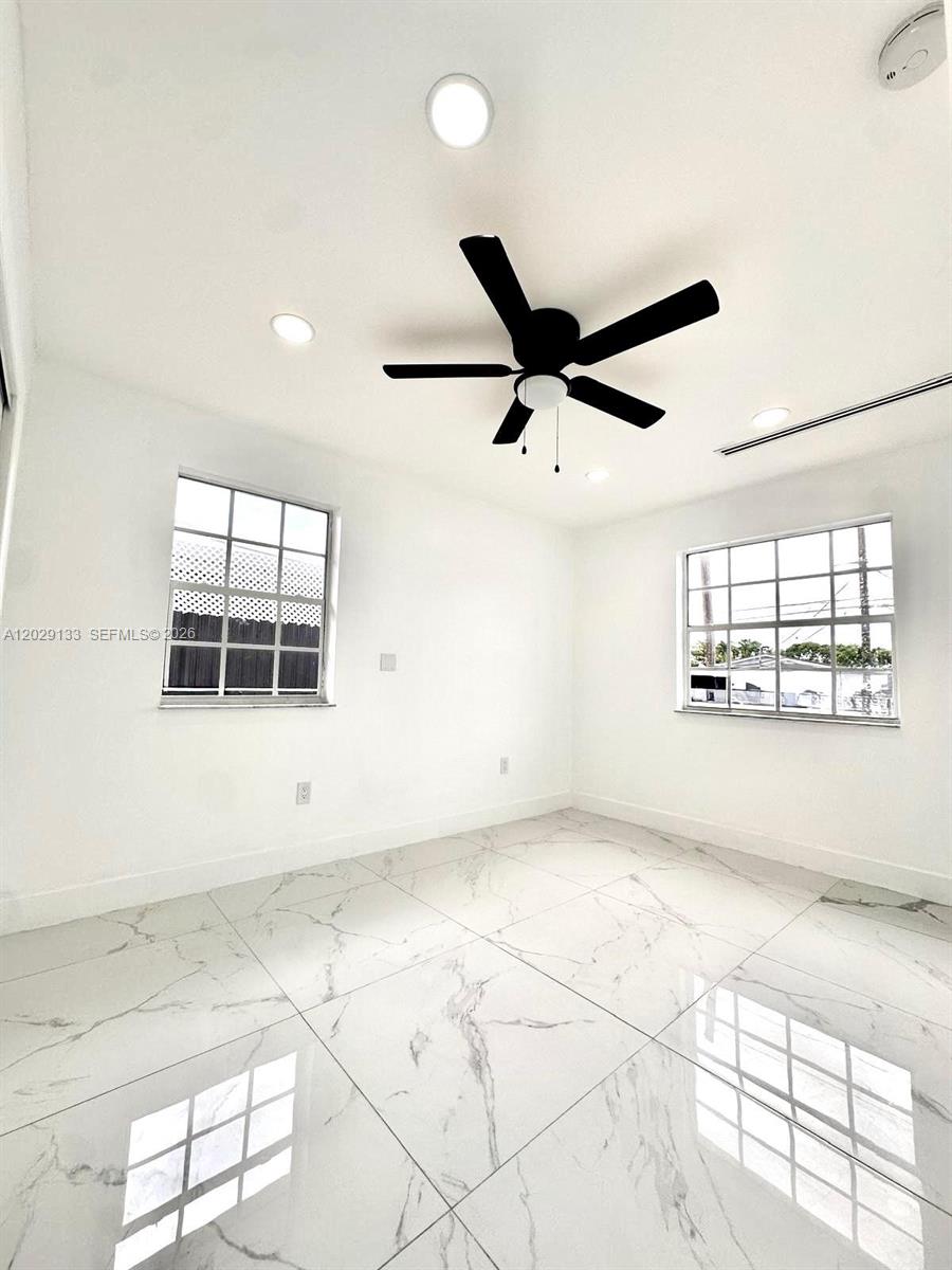A12029133 Property Photo 9