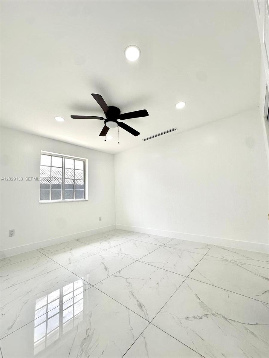 A12029133 Property Photo 13