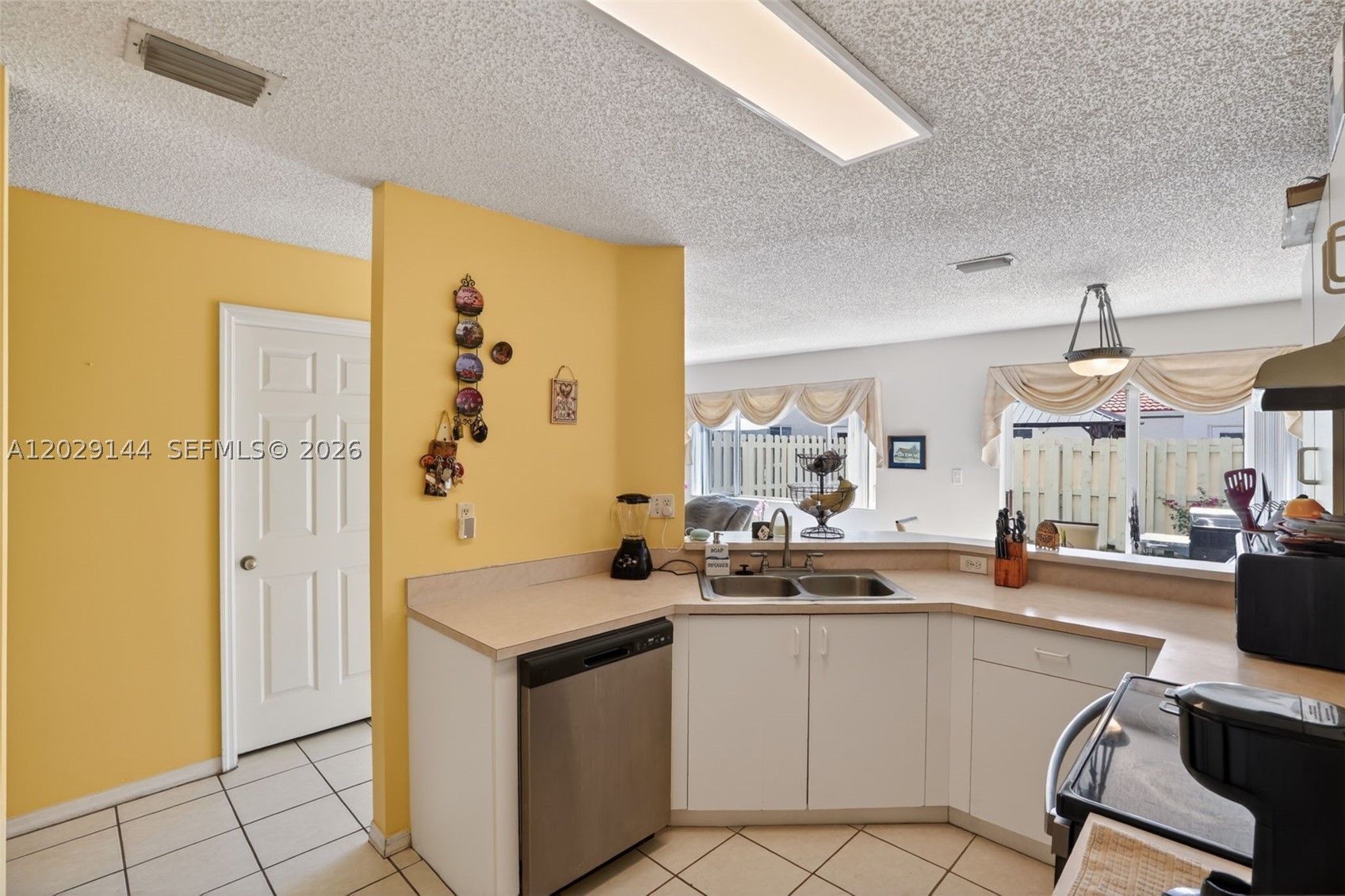 9633 Sw 163rd Ct Property Photo 12