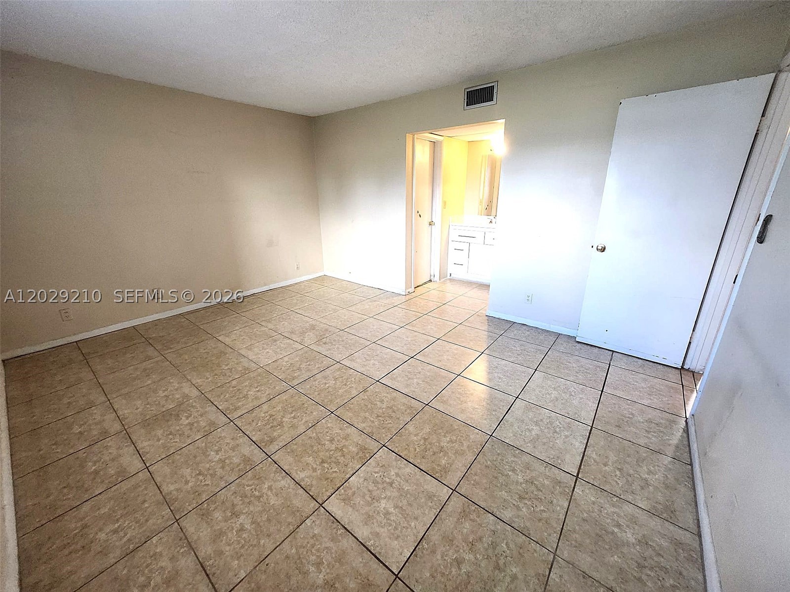7787 Golf Circle Drive 109 Property Photo 8