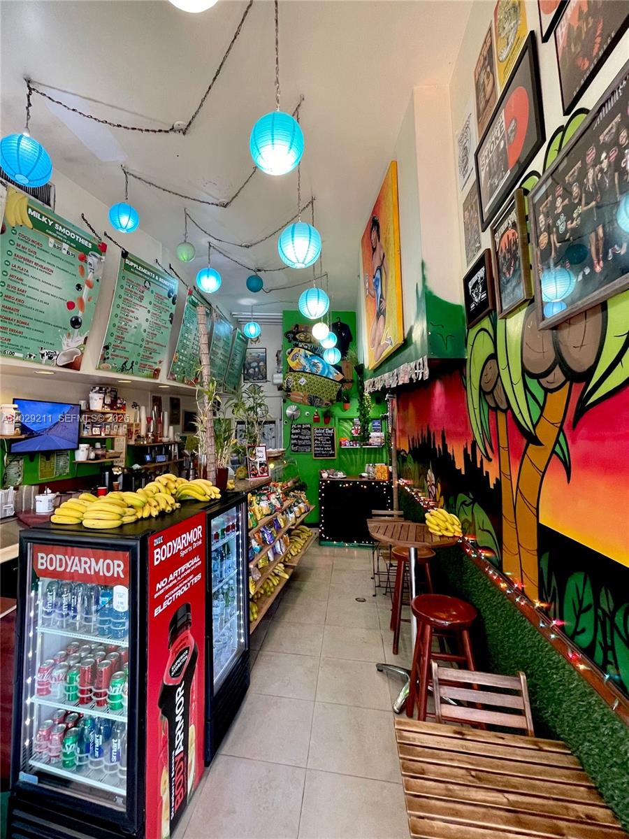 South Beach Juice Bar Property Photo 1