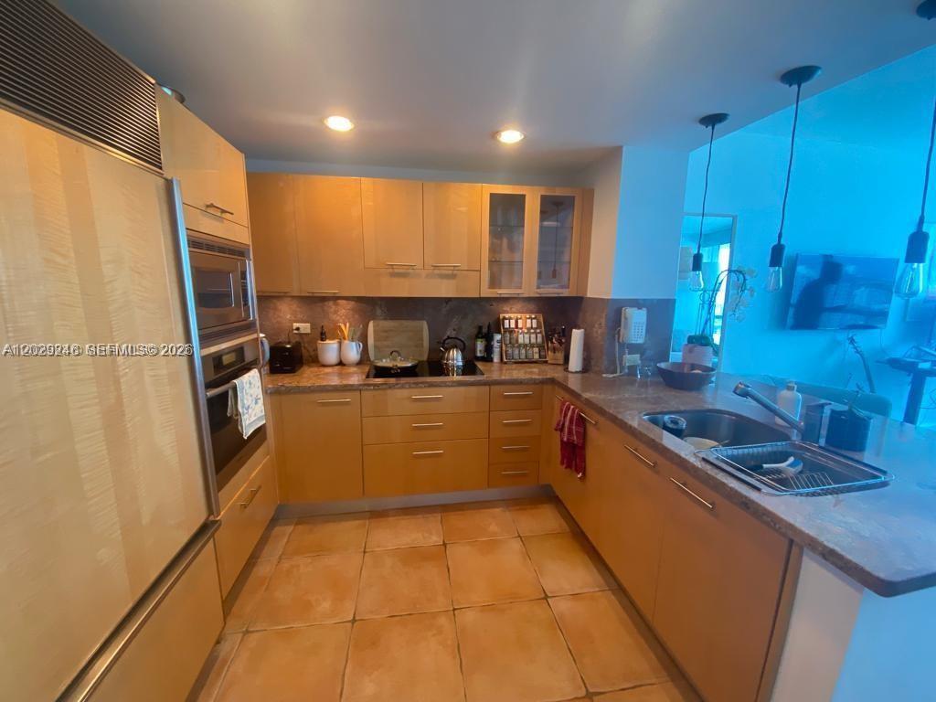 6799 Collins Ave 1501 Property Photo 21