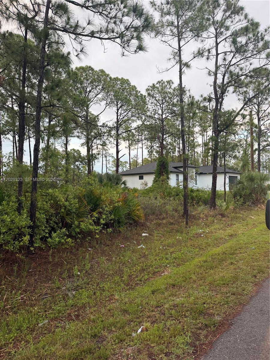 3204 32 ST W Property Photo 1
