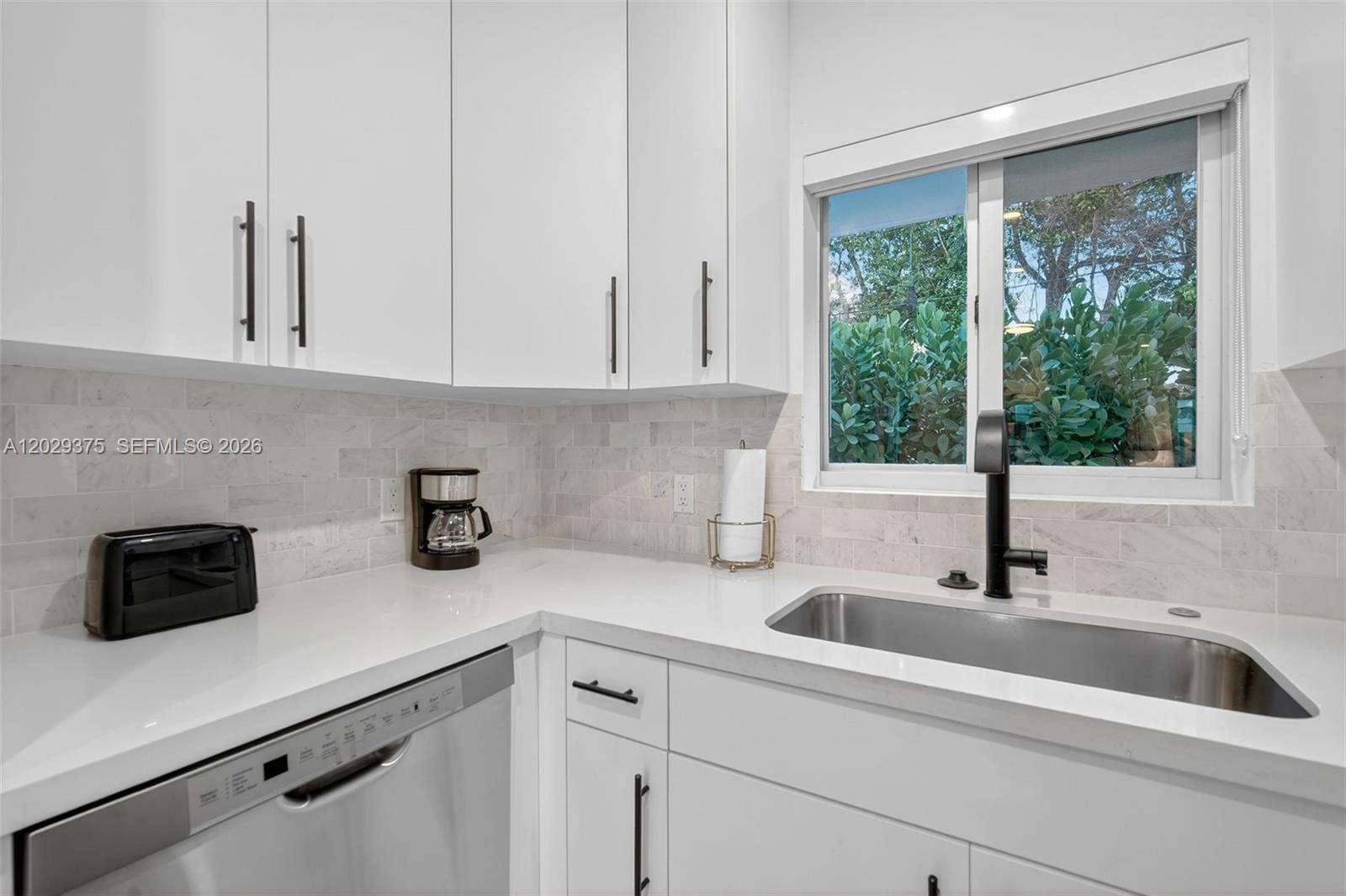 8109 Harding Ave Property Photo 16