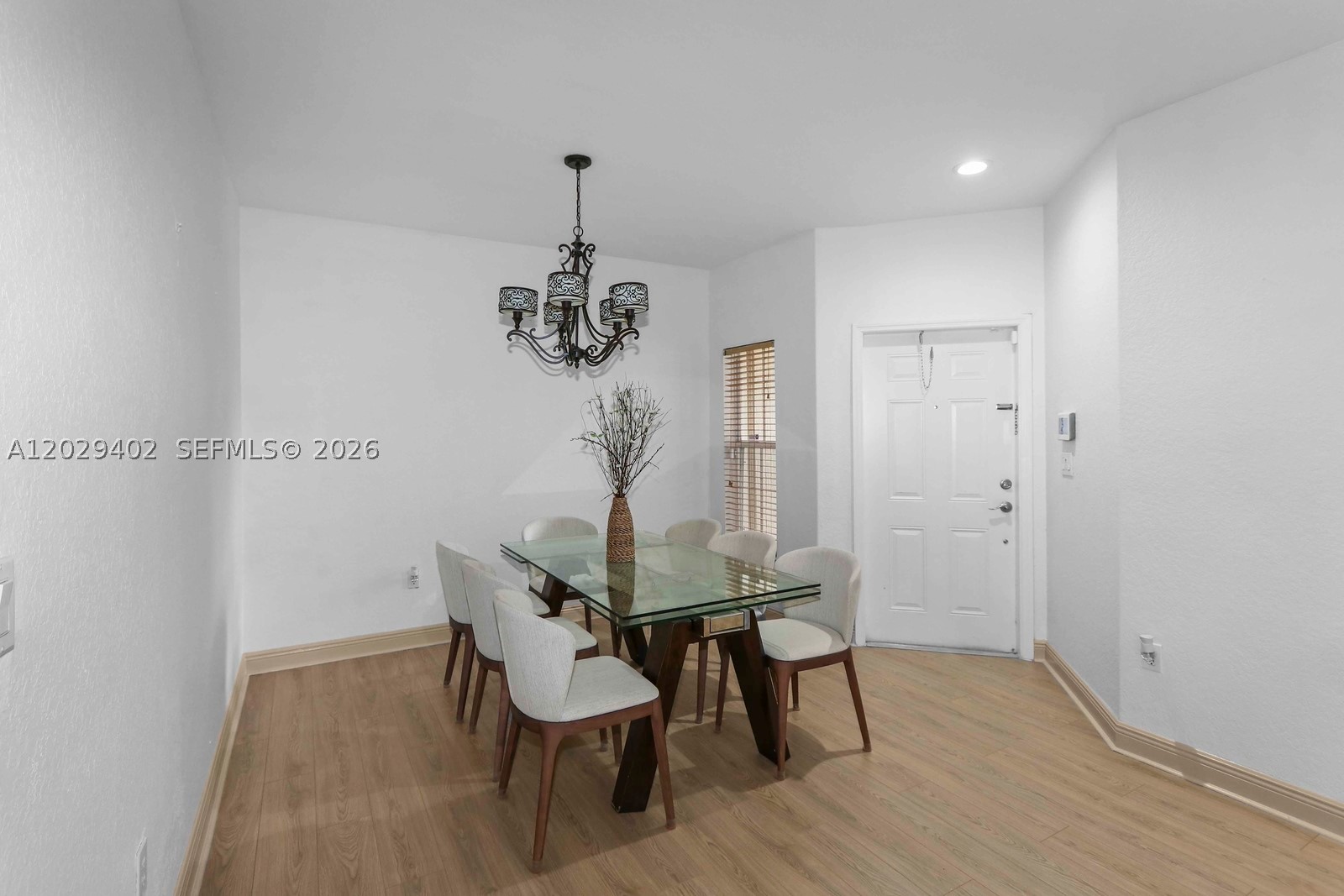 A12029402 Property Photo 6