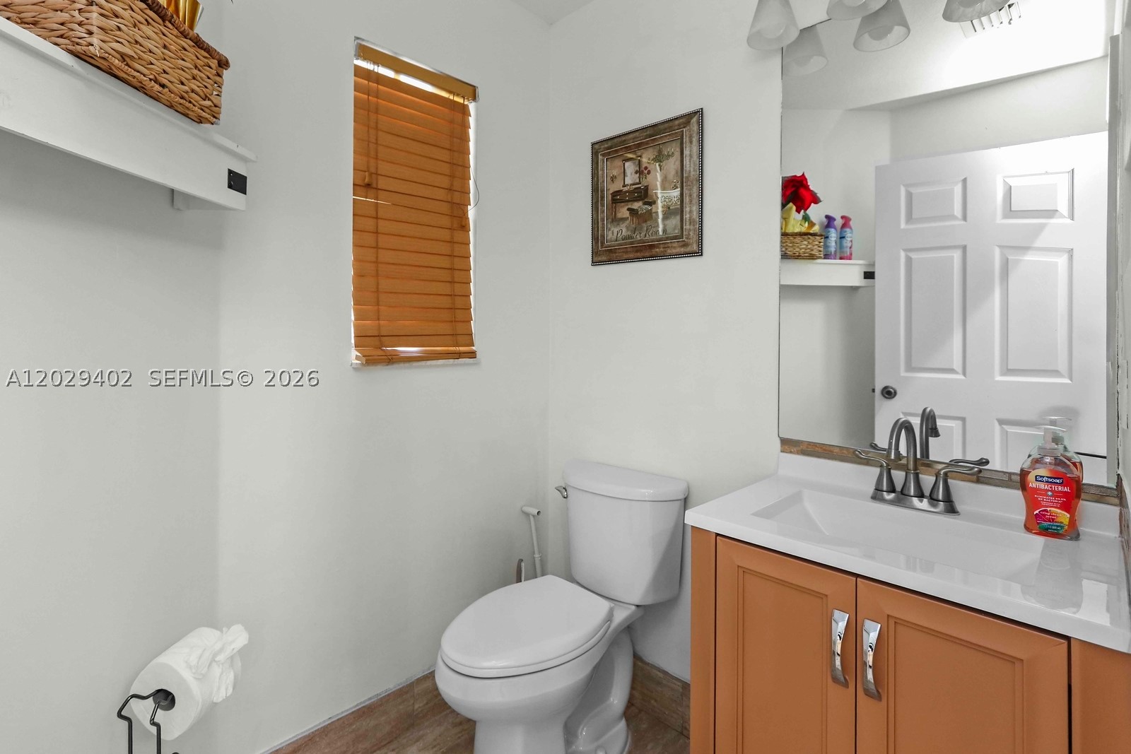 A12029402 Property Photo 14