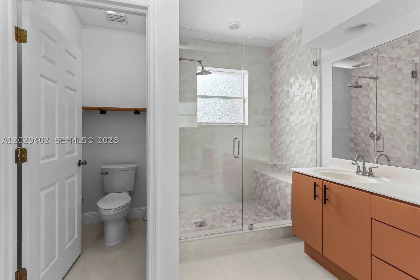A12029402 Property Photo 19
