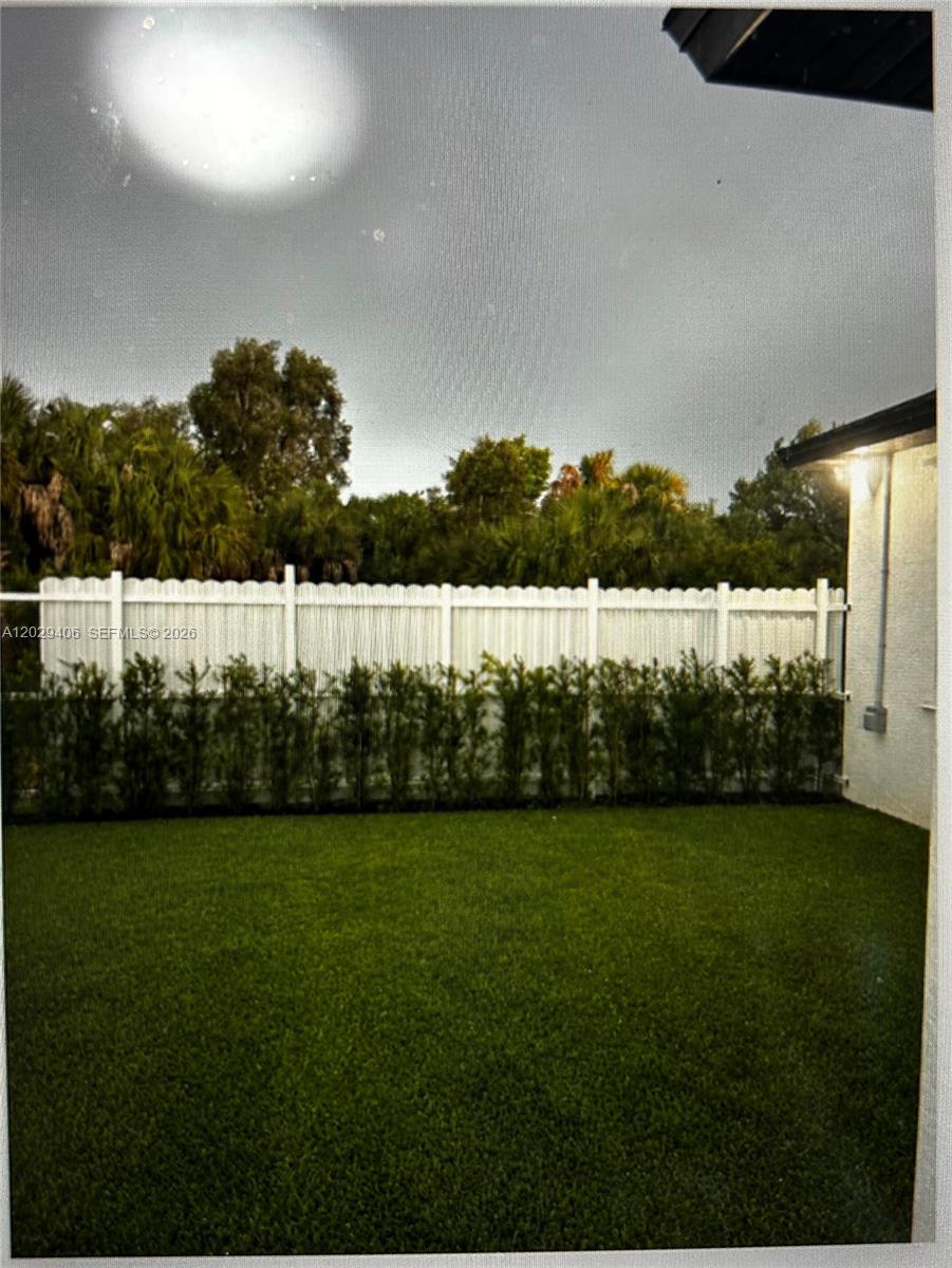 490 Nw 37 Av. Property Photo 13