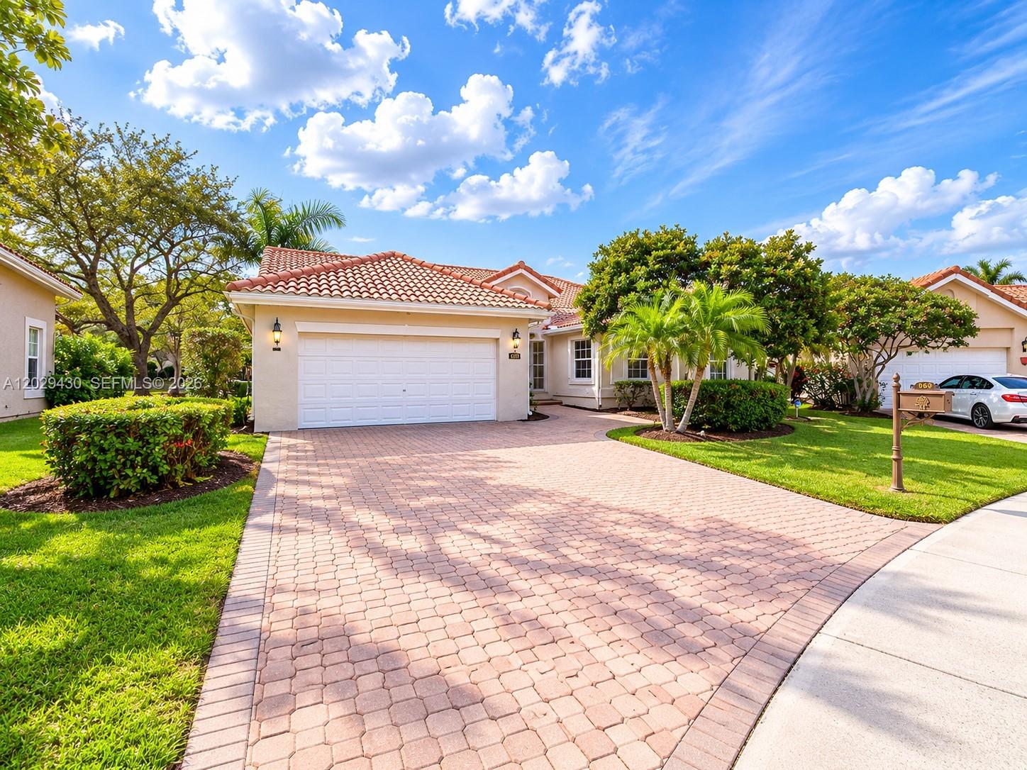 569 Spinnaker Property Photo 1