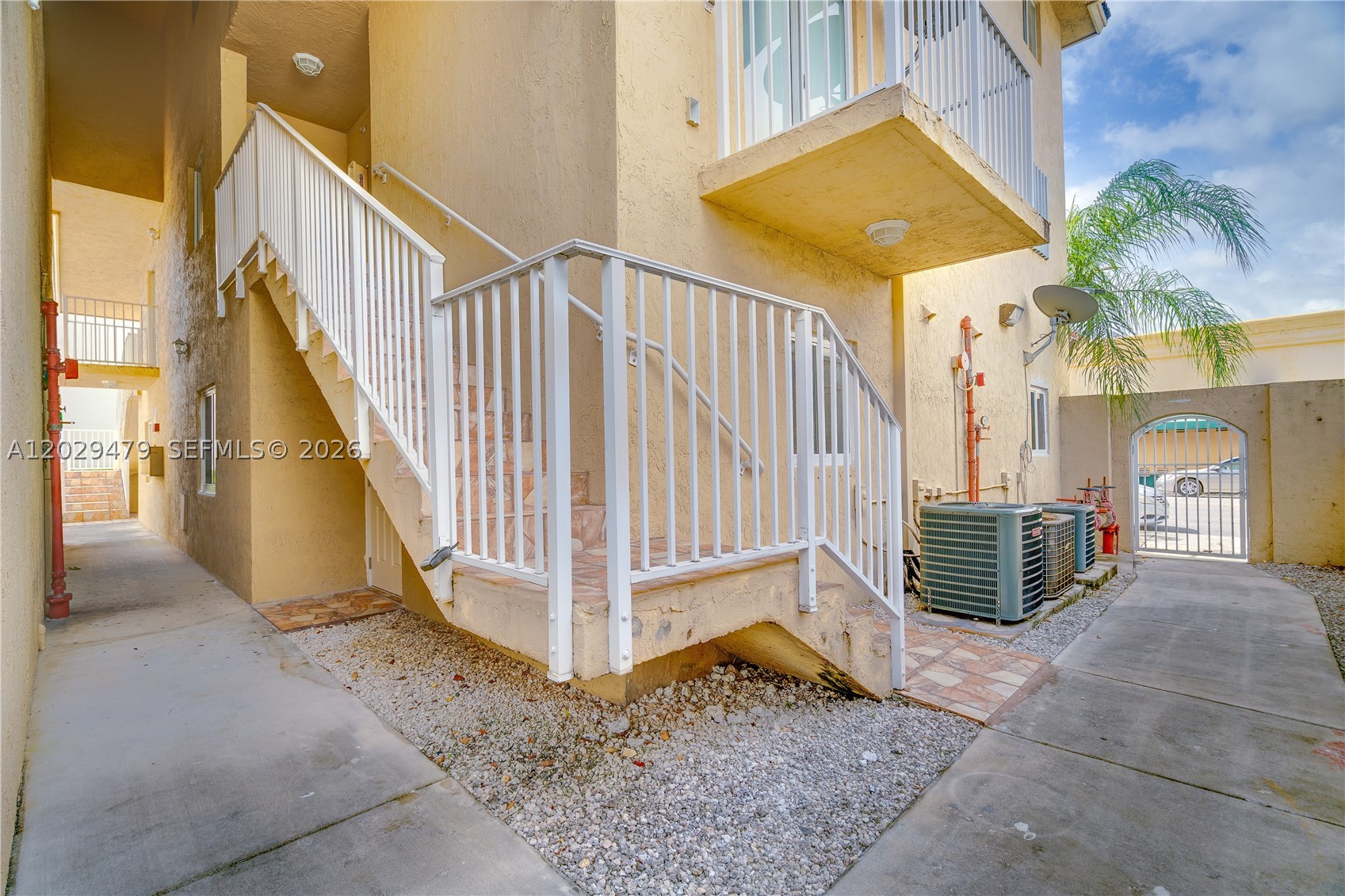 9 E 4th St 101 Property Photo 25