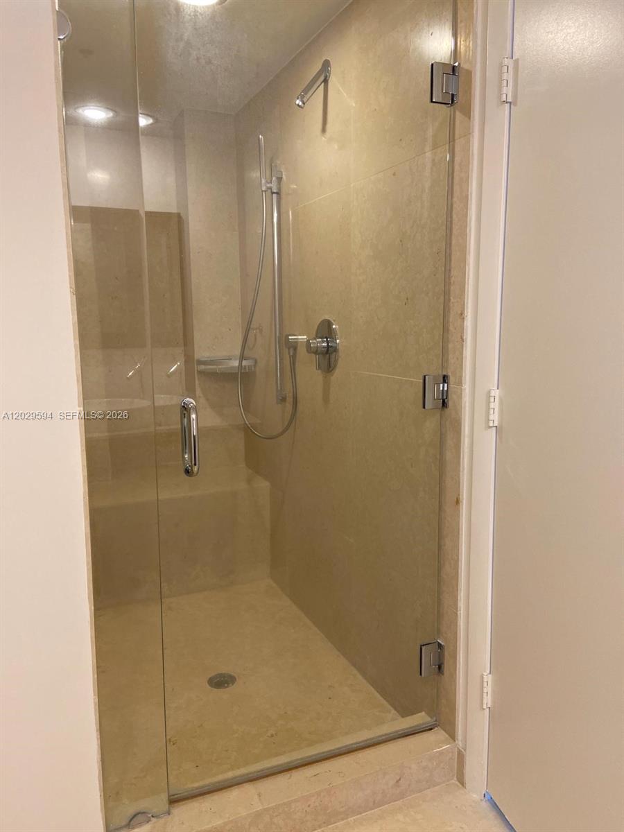 495 Brickell Ave 5706 Property Photo 13