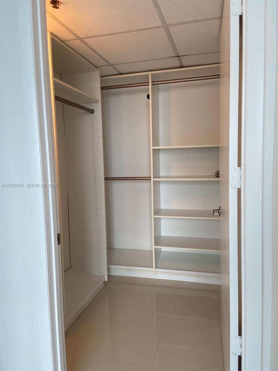 495 Brickell Ave 5706 Property Photo 14