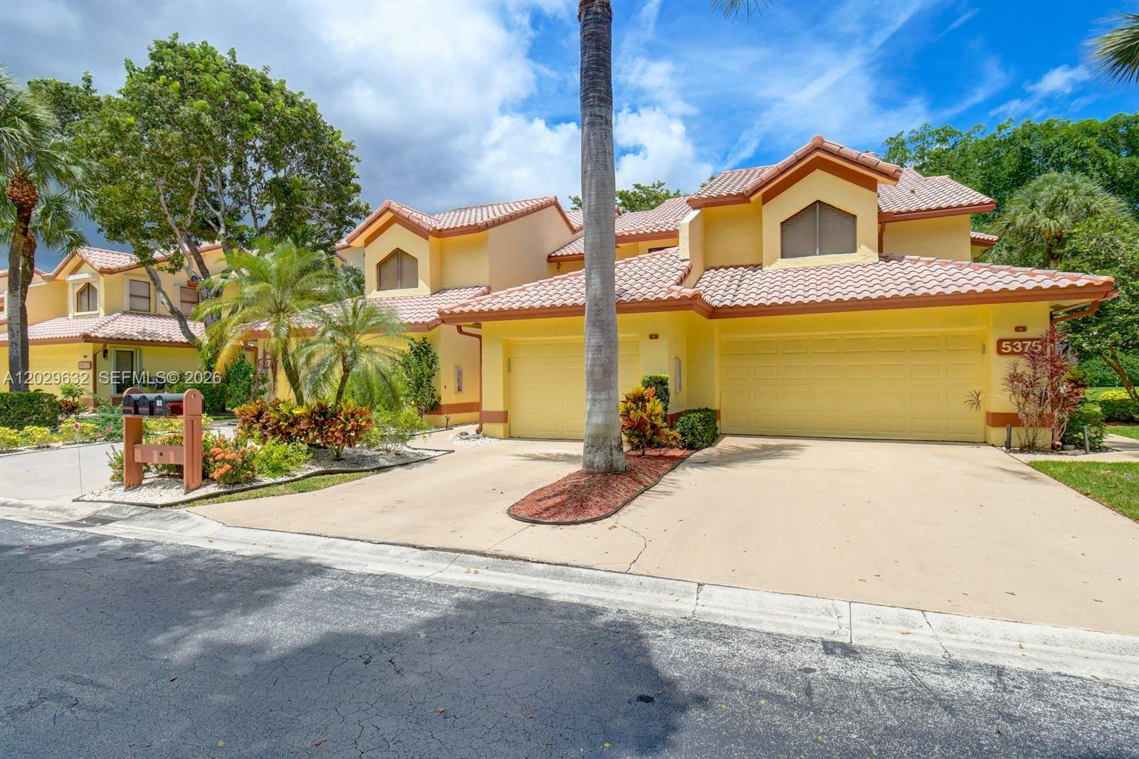 5375 10th Fairway Dr 2 Property Photo 1