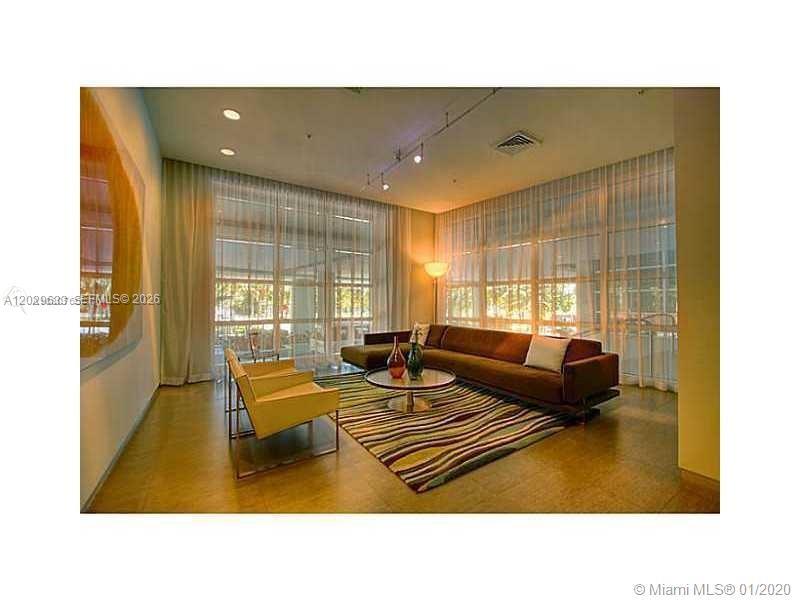 1900 N Bayshore Dr 3517 Property Photo 10