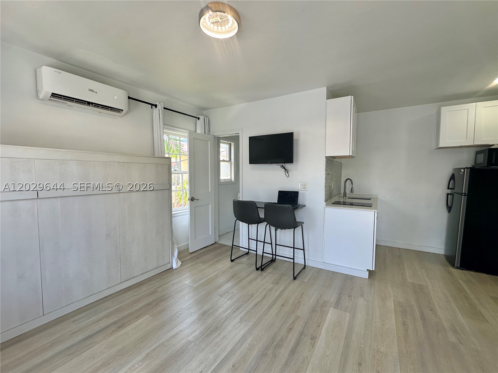 415 75th St 4a Property Photo 5