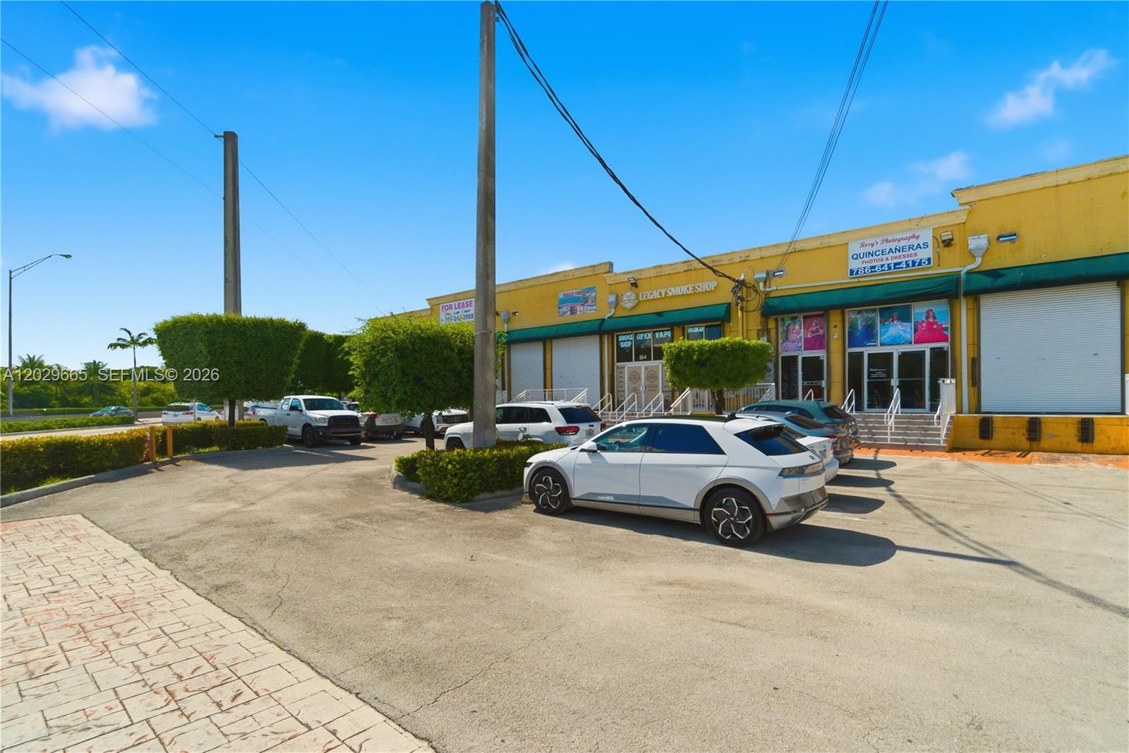 1815 W Okeechobee Rd Property Photo 2
