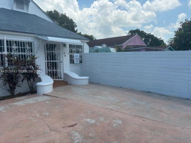 34 Nw 69th St Property Photo 3