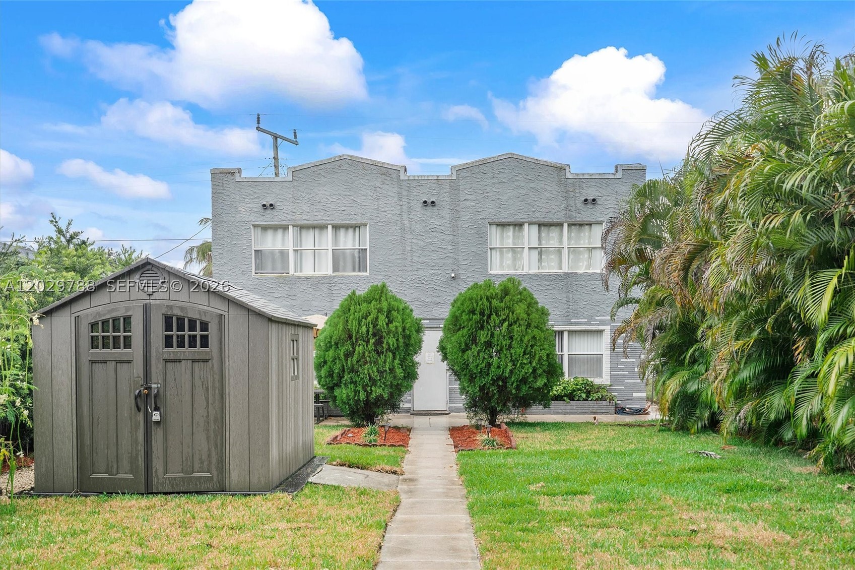 1940 Adams St Property Photo 22