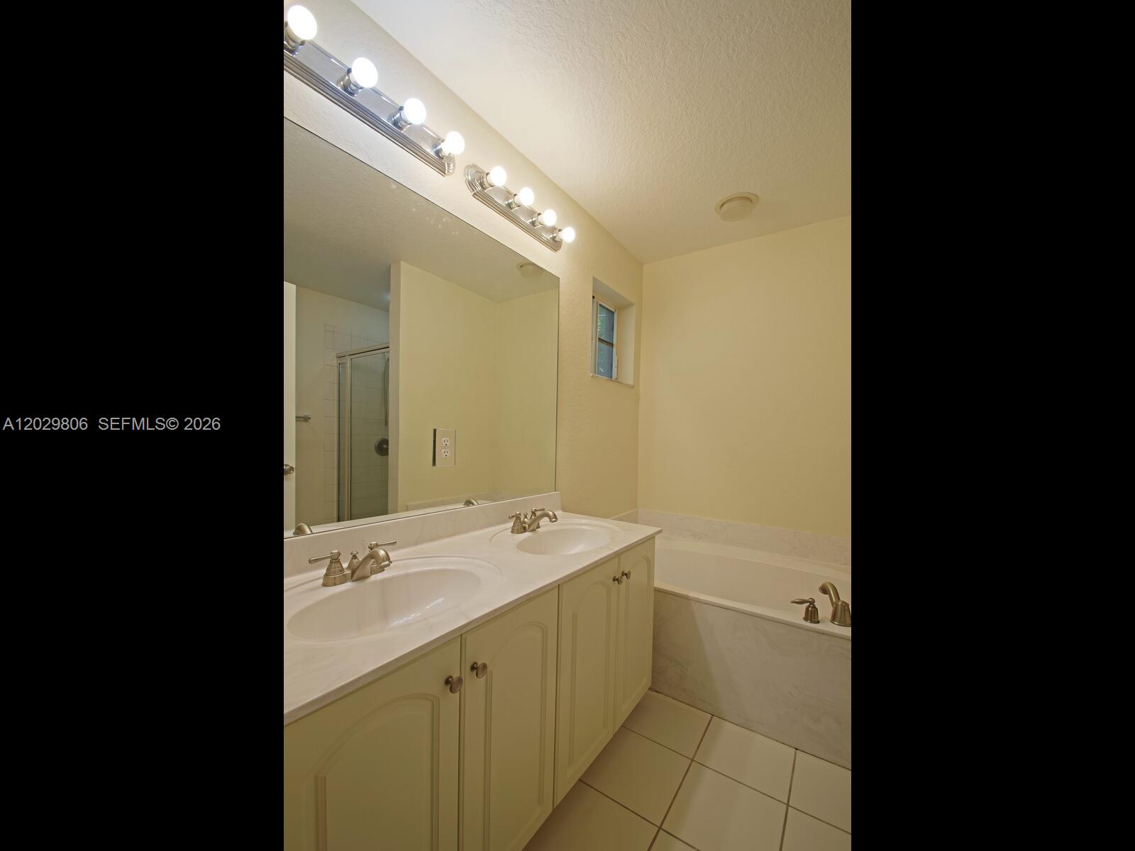 1904 Sw 60th Ave Property Photo 23
