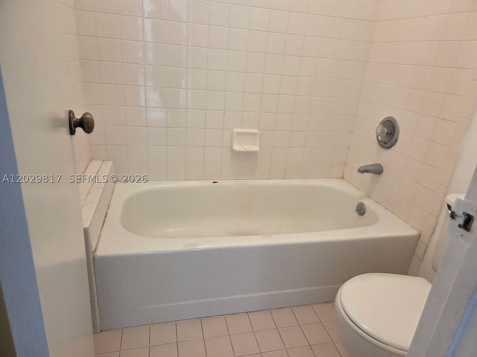 1017 Washington Cir 1017d Property Photo 10