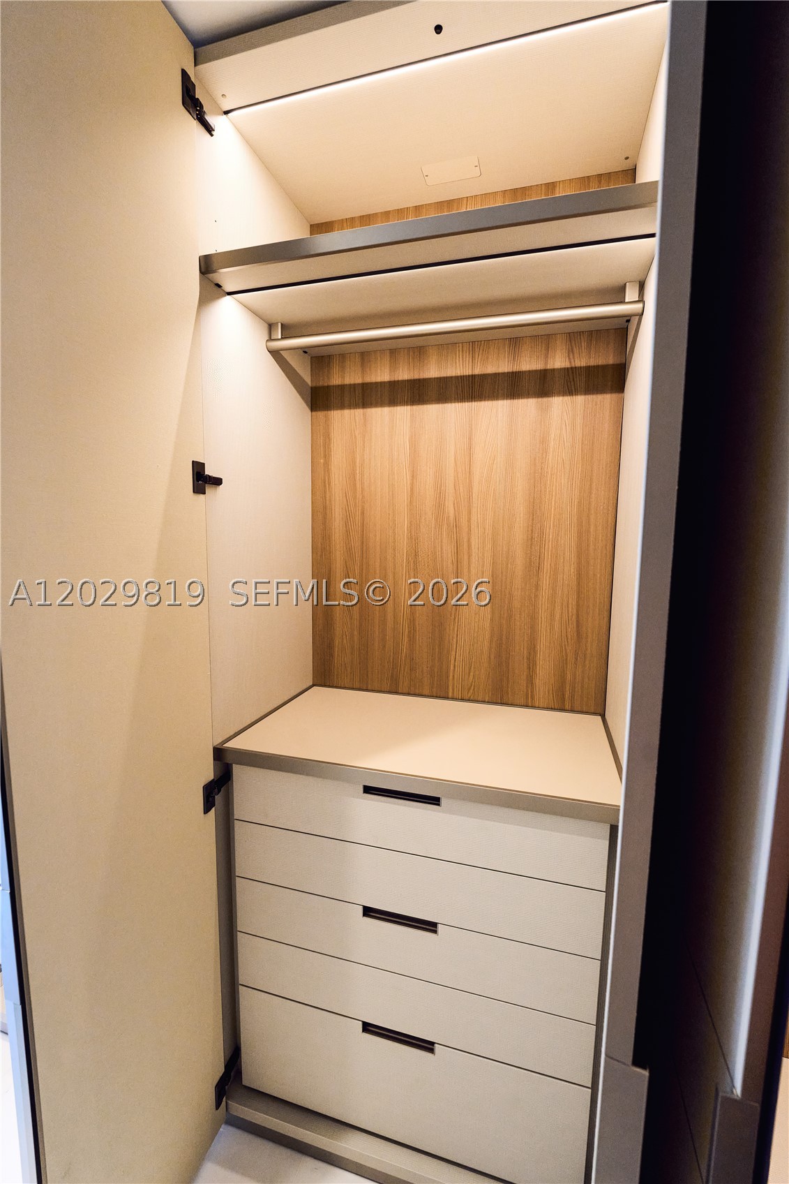 300 E Biscayne Blvd Way 5101 Property Photo 22