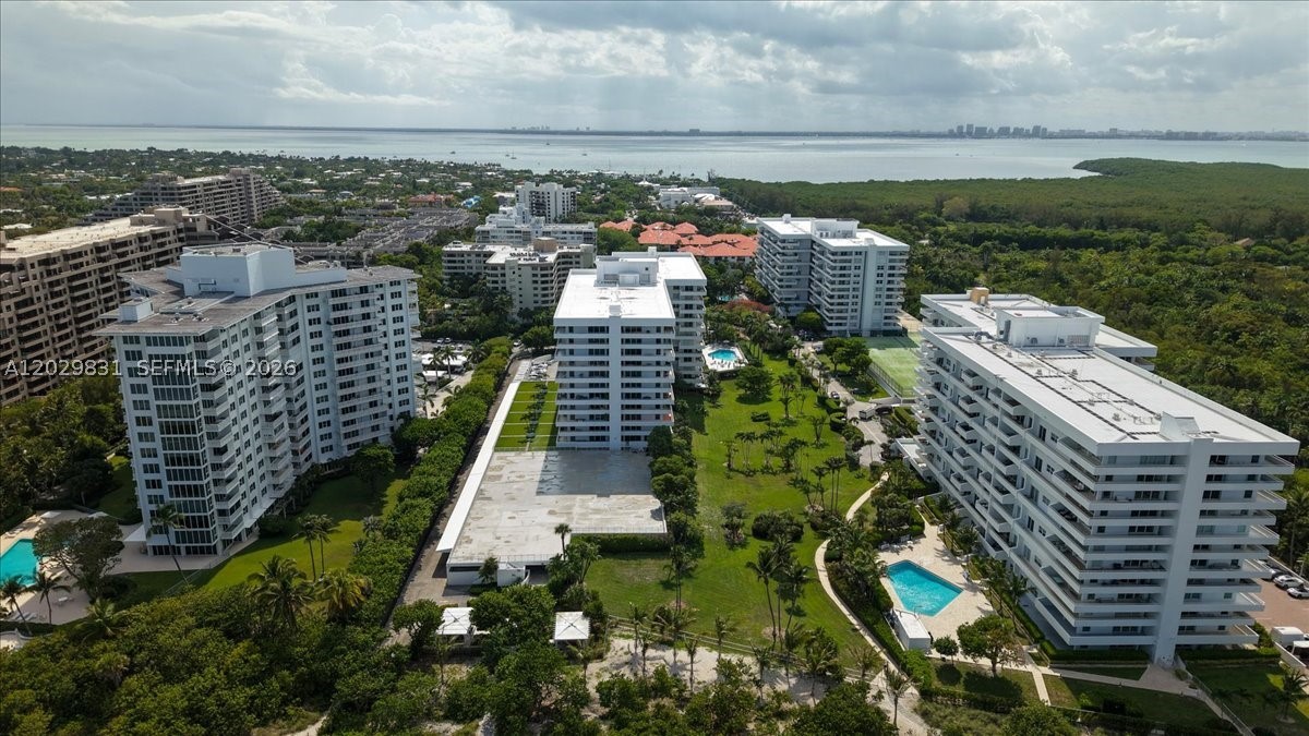199 Ocean Lane Dr 911 Property Photo 25