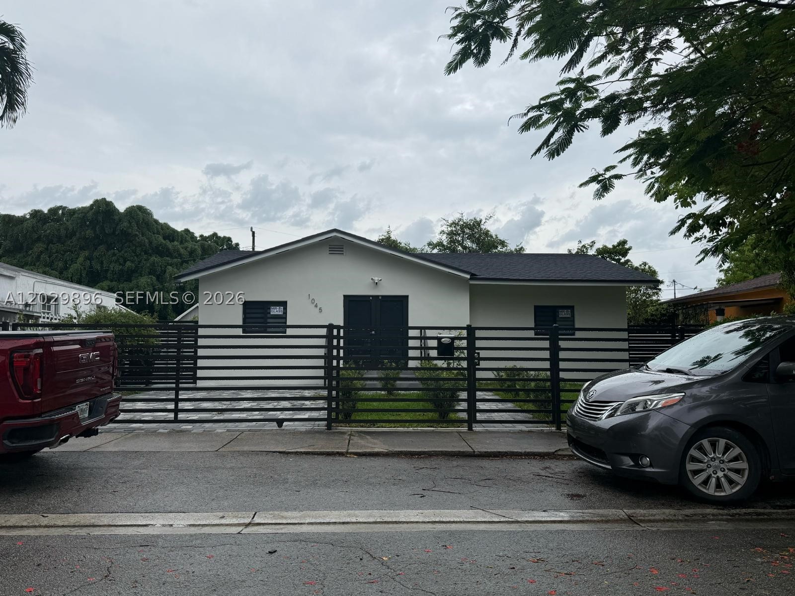 1045 Nw 58th Ter Property Photo 1