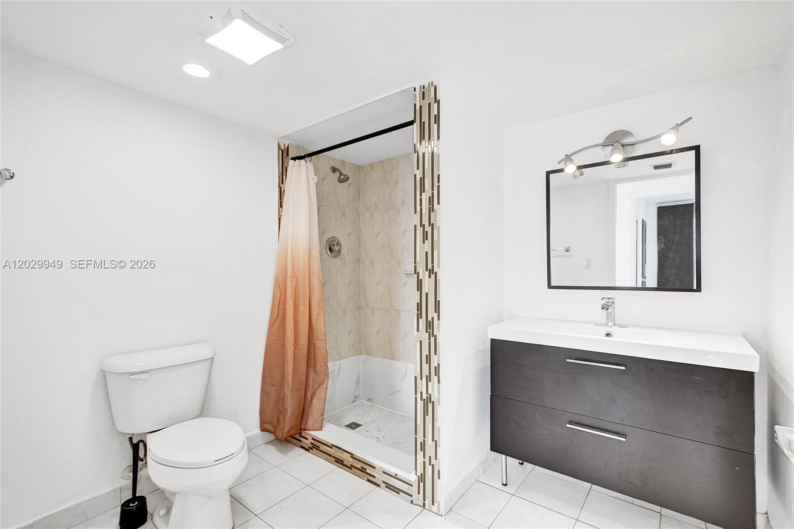 17500 N Bay Rd S403 Property Photo 25