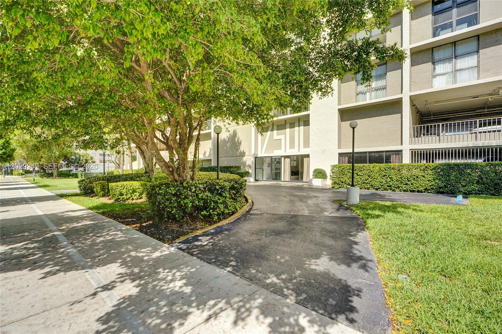17500 N Bay Rd S403 Property Photo 39