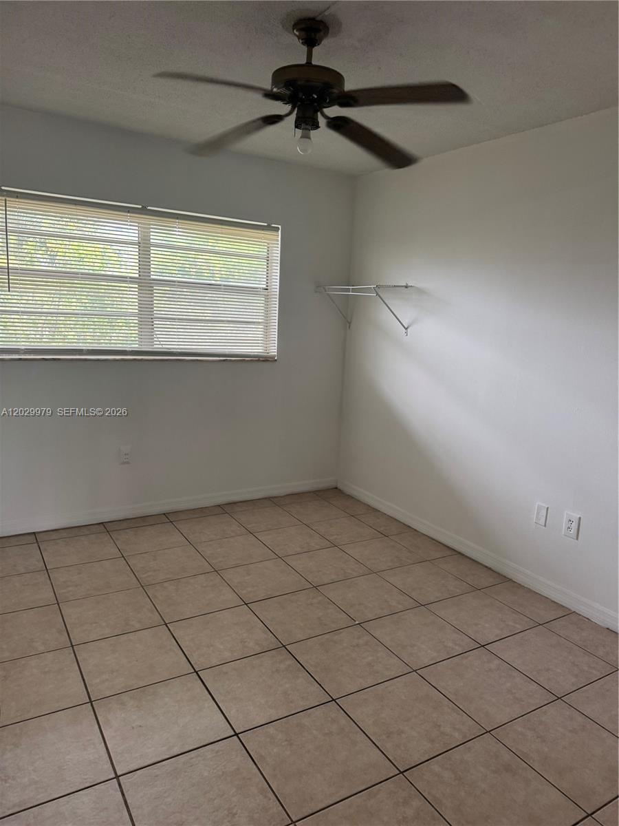 1710 Ne 191st St 411-3 Property Photo 6