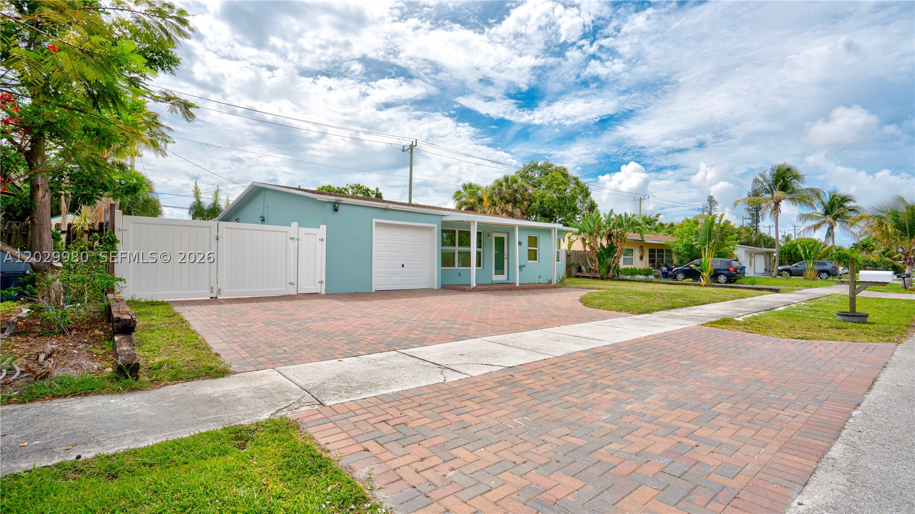 2510 NE 9th Ave