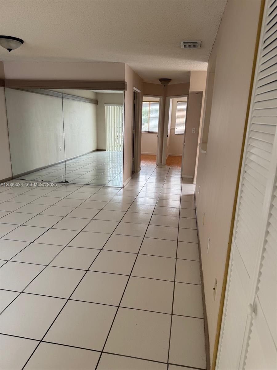 A12030024 Property Photo 14