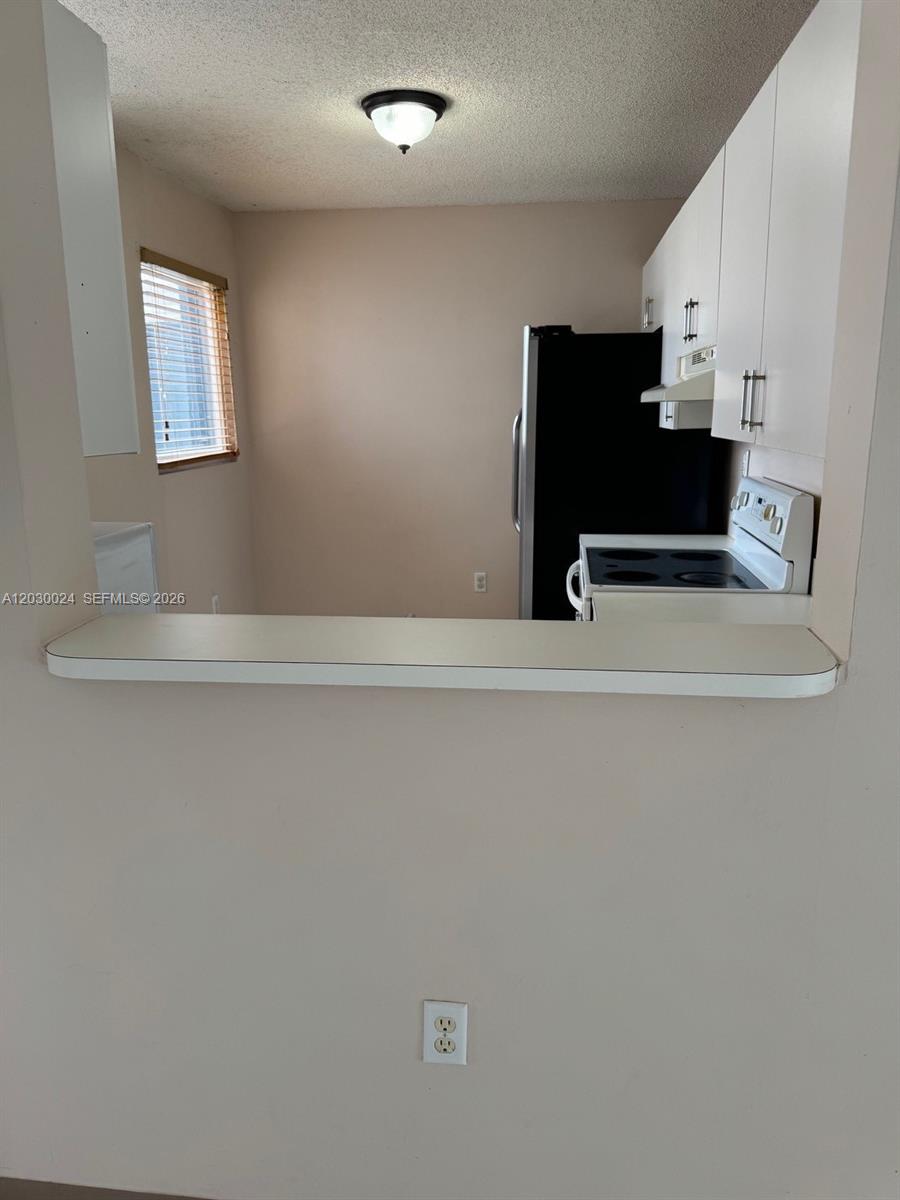 A12030024 Property Photo 15