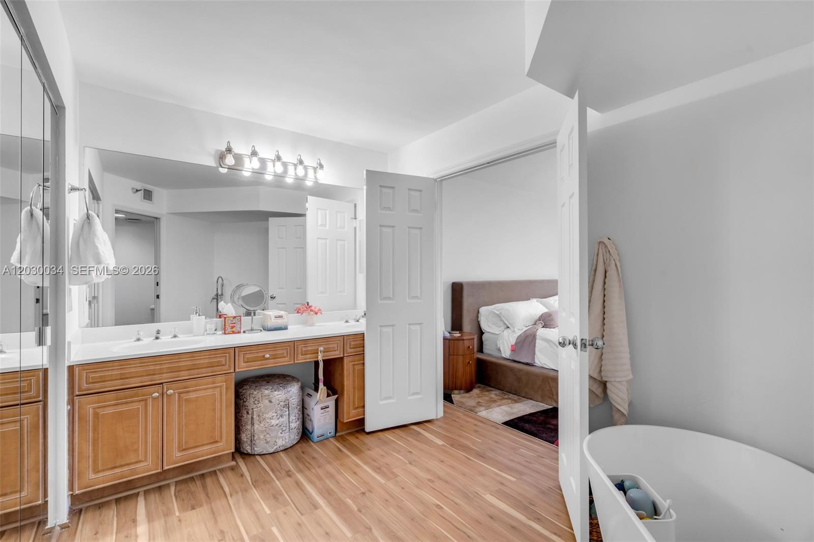 3500 Mystic Pointe Dr 1205 Property Photo 14