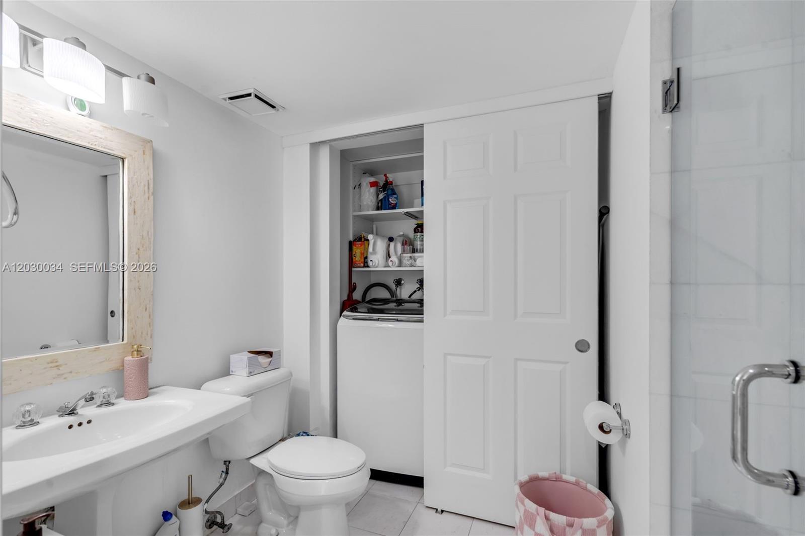 3500 Mystic Pointe Dr 1205 Property Photo 16