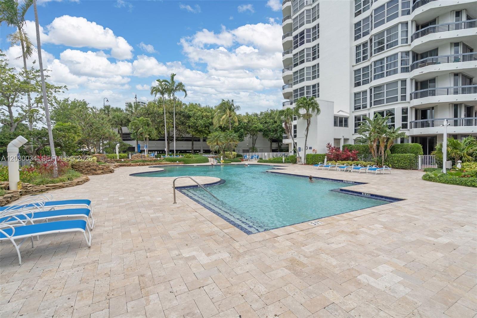 3500 Mystic Pointe Dr 1205 Property Photo 22