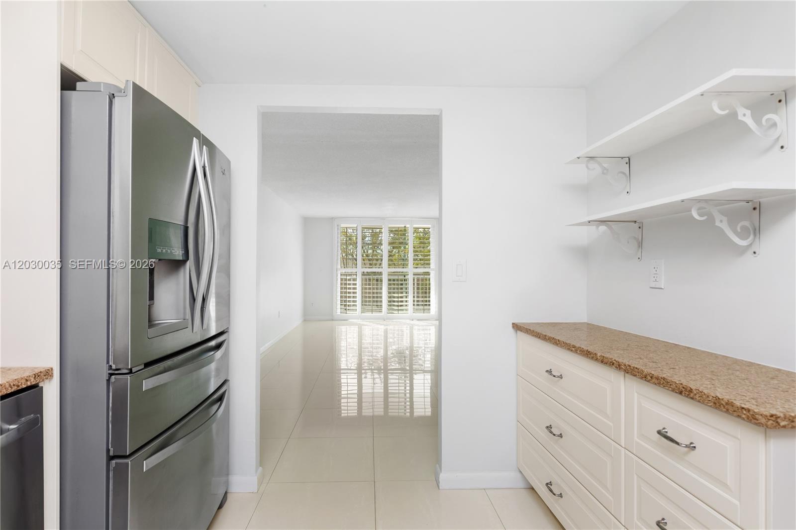 210 Sea View Dr 207 Property Photo 5